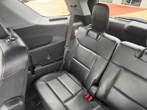 Used 2022 Ford Explorer XLT w/ Equipment Group 202A image 24