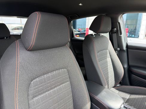 Used 2025 Honda HR-V Sport image 29