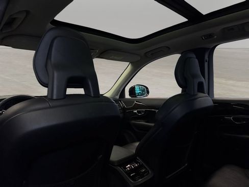 Used 2017 Volvo XC90 T6 Momentum w/ Vision Package AWD/4WD image 21