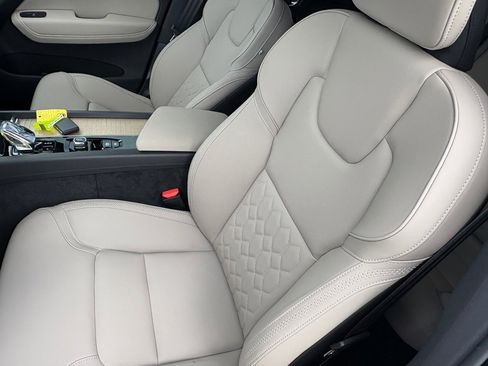 New 2026 Volvo XC60 B5 Plus w/ Protection Package Premier image 17