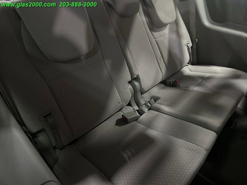 Used 2018 Kia Sedona LX image 22