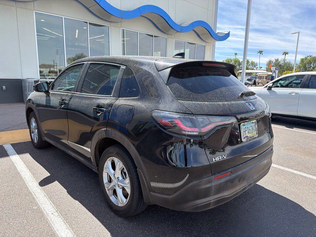 Certified 2024 Honda HR-V LX image 3