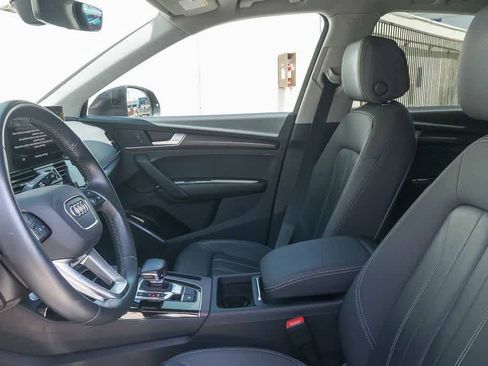 Used 2021 Audi Q5 2.0T Premium w/ Convenience Package AWD/4WD image 16