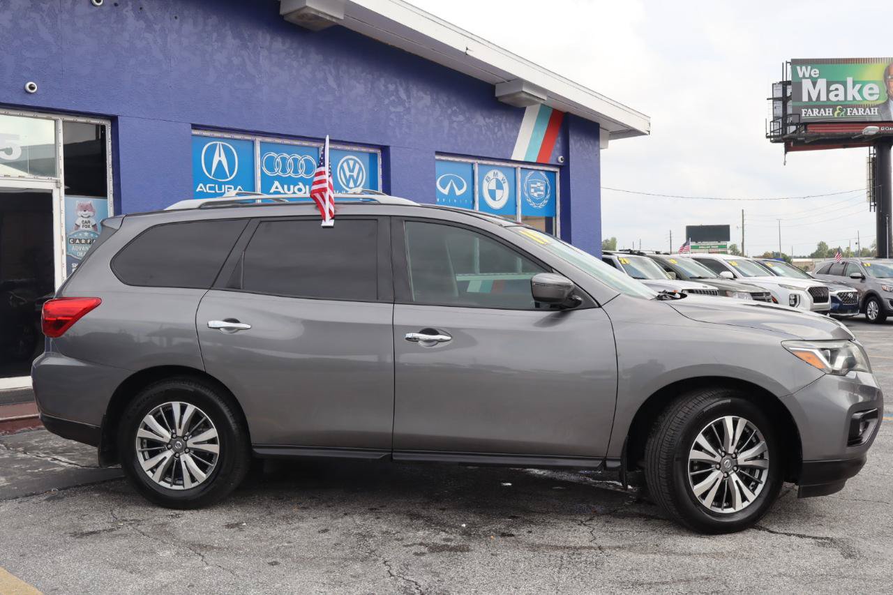 Used 2019 Nissan Pathfinder S FWD image 4