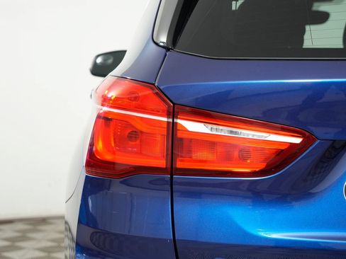 Used 2018 BMW X1 xDrive28i AWD/4WD image 12