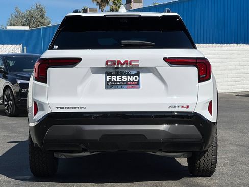 New 2026 GMC Terrain AT4 w/ Technology Package II AWD/4WD image 5