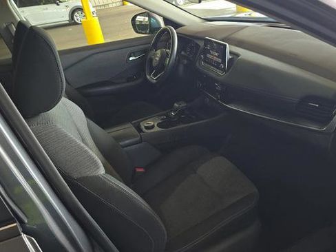Used 2022 Nissan Rogue SV AWD/4WD image 6