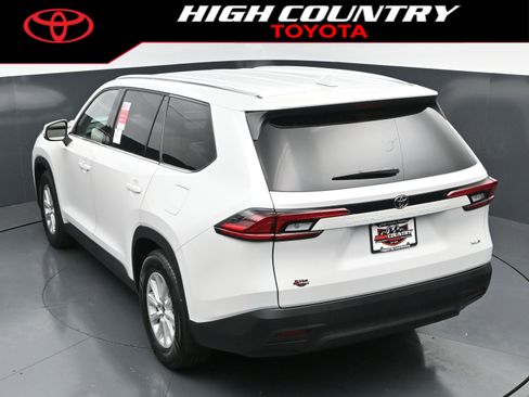 New 2026 Toyota Grand Highlander XLE FWD image 30