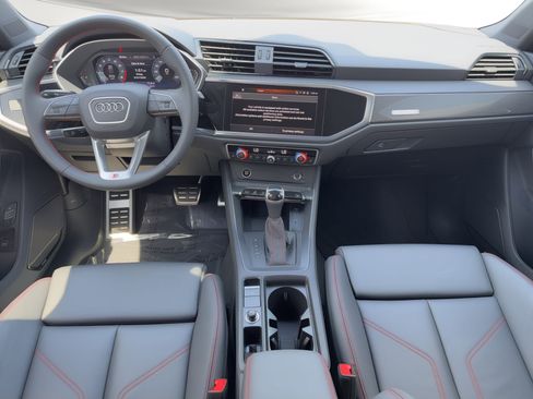 Certified 2025 Audi Q3 2.0T Premium Plus w/ Premium Plus Package image 19