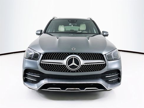 Used 2023 Mercedes-Benz GLE 450 4MATIC image 2