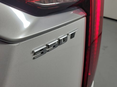 Certified 2023 Cadillac XT6 Luxury FWD image 6