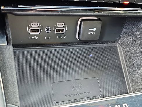 Used 2022 Jeep Grand Cherokee L Laredo image 23