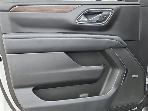 Certified 2024 Chevrolet Suburban High Country w/ Advanced Technology Package image 28