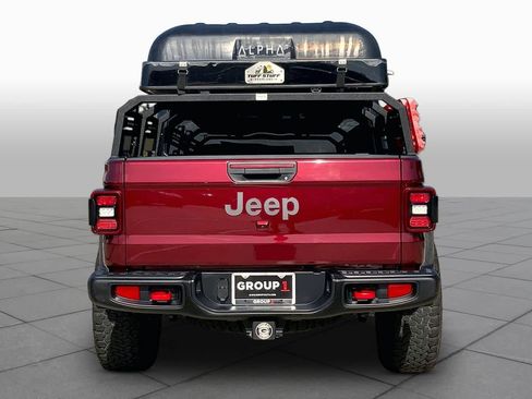 Used 2021 Jeep Gladiator Rubicon AWD/4WD image 5