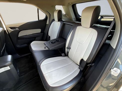 Used 2017 Chevrolet Equinox Premier w/ Enhanced Convenience Package FWD image 26