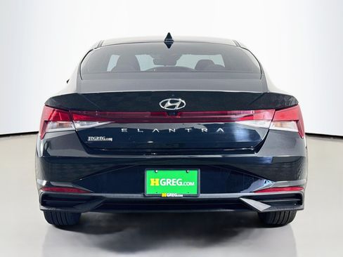 Used 2023 Hyundai Elantra SEL w/ Convenience Package FWD image 8