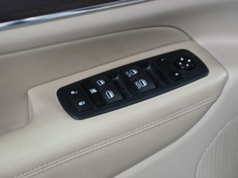 Used 2018 Jeep Grand Cherokee Limited w/ Luxury Group II RWD image 30