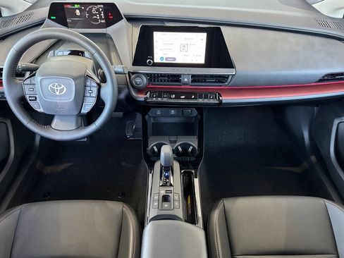 New 2026 Toyota Prius Plug-In Hybrid FWD image 4