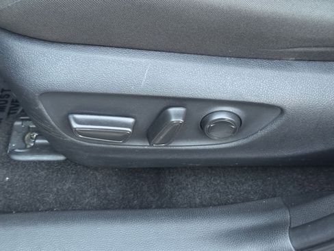 Used 2025 Toyota RAV4 XLE w/ Convenience Package image 22