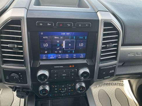Used 2020 Ford F350 Platinum w/ FX4 Off-Road Package image 24