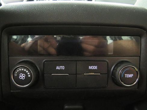 Used 2019 GMC Acadia SLE w/ LPO, Floor Liner Package image 37