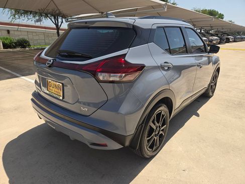 Used 2024 Nissan Kicks SR w/ SR Premium Package FWD image 3