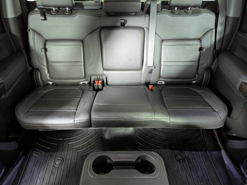 Used 2023 GMC Sierra 2500 Denali w/ Denali Ultimate Package image 11