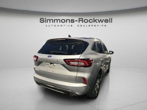 Used 2024 Ford Escape ST-Line image 10