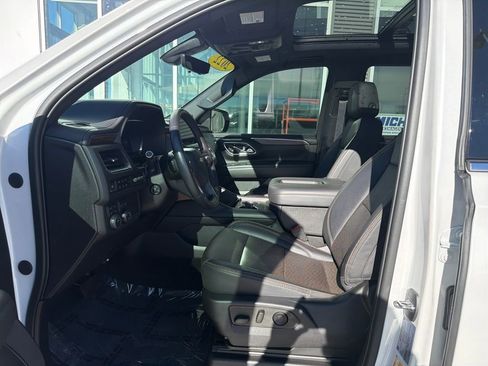 Used 2022 Chevrolet Tahoe High Country image 9