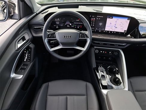 New 2025 Audi Q5 2.0T Premium Plus image 23