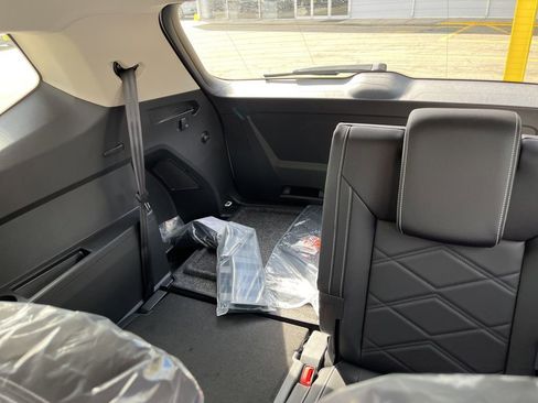 New 2026 Volkswagen Atlas SE image 14