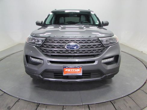 Used 2021 Ford Explorer XLT w/ Equipment Group 202A AWD/4WD image 2