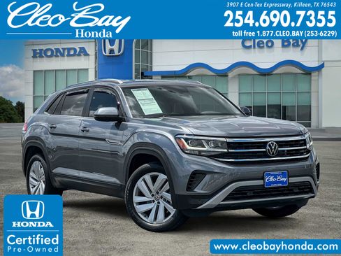 Used 2023 Volkswagen Atlas Cross Sport SE FWD image 1