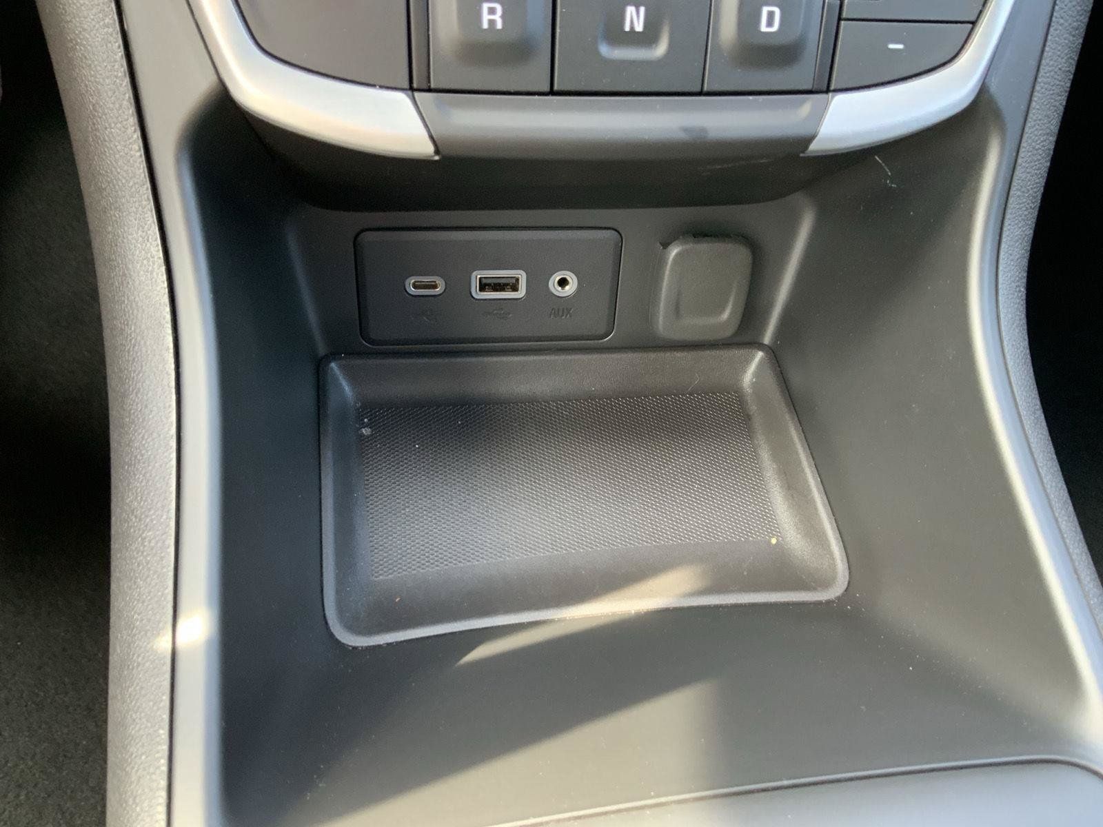 Used 2023 GMC Terrain SLE AWD/4WD image 38