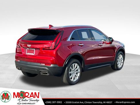 Certified 2023 Cadillac XT4 Luxury w/ Cold Weather Package AWD/4WD image 6