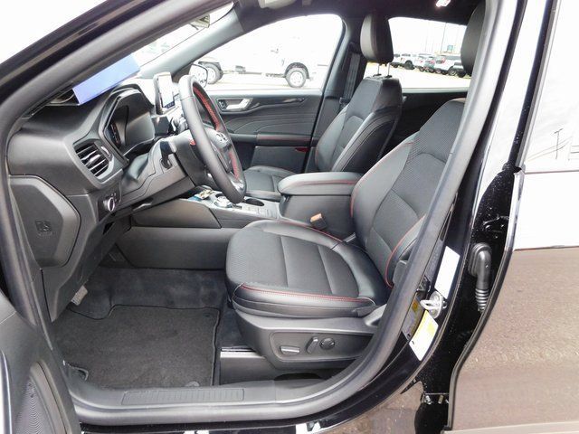New 2026 Ford Escape ST-Line AWD/4WD image 12