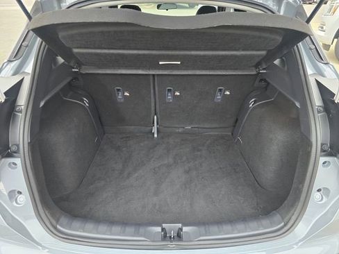 Used 2024 Nissan Kicks SR w/ SR Premium Package FWD image 9