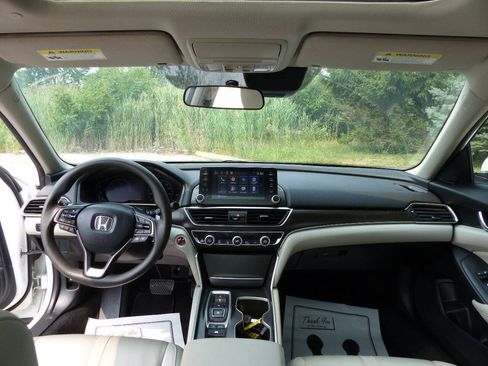 Used 2020 Honda Accord EX image 40