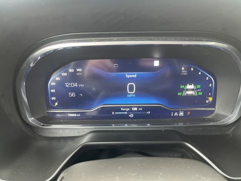 Used 2022 Chevrolet Suburban High Country image 23