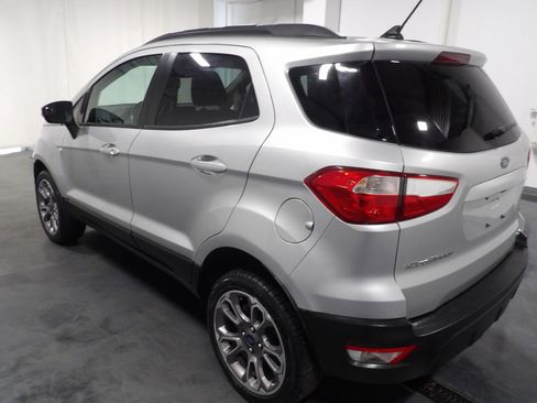 Used 2018 Ford EcoSport SE image 6