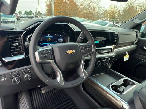 New 2026 Chevrolet Silverado 3500 LT w/ All Star Edition image 18