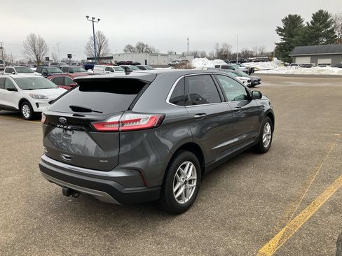 Used 2024 Ford Edge SEL w/ Convenience Package AWD/4WD image 6