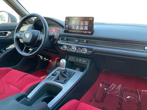 Used 2024 Honda Civic Type R image 15