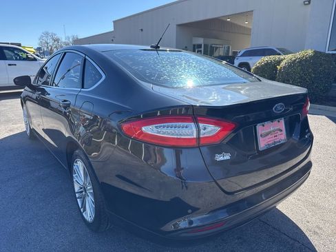 Used 2015 Ford Fusion SE w/ Equipment Group 202A image 25