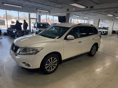 Used 2015 Nissan Pathfinder SL image 5