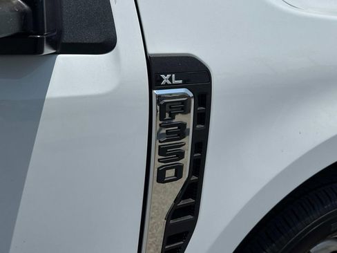 New 2025 Ford F350 XL w/ XL Chrome Package image 18
