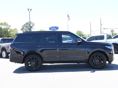 Used 2025 Lincoln Navigator Reserve w/ Jet Appearance Package