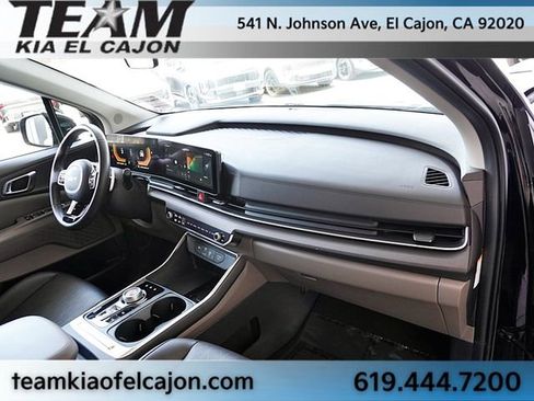Certified 2025 Kia Carnival EX FWD image 10