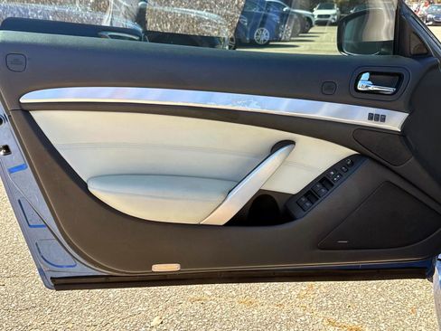 Used 2013 INFINITI G37 Sport w/ Premium Pkg image 11