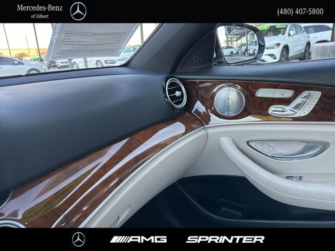 Used 2019 Mercedes-Benz E 300 4MATIC image 24
